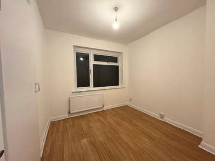 Chafford Walk, Rainham, RM13, Image 10