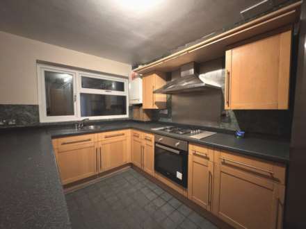 Chafford Walk, Rainham, RM13, Image 3