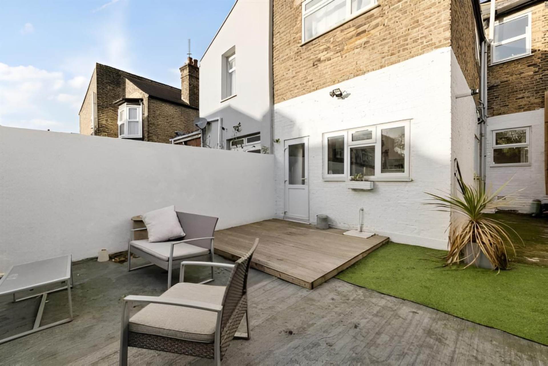 Central Park Road, East Ham, E6, Image 8