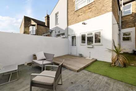 Central Park Road, East Ham, E6, Image 8
