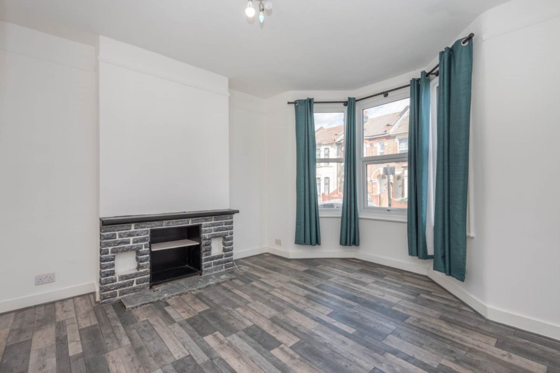 Seventh Avenue, Manor Park, E12 5JH, Image 2