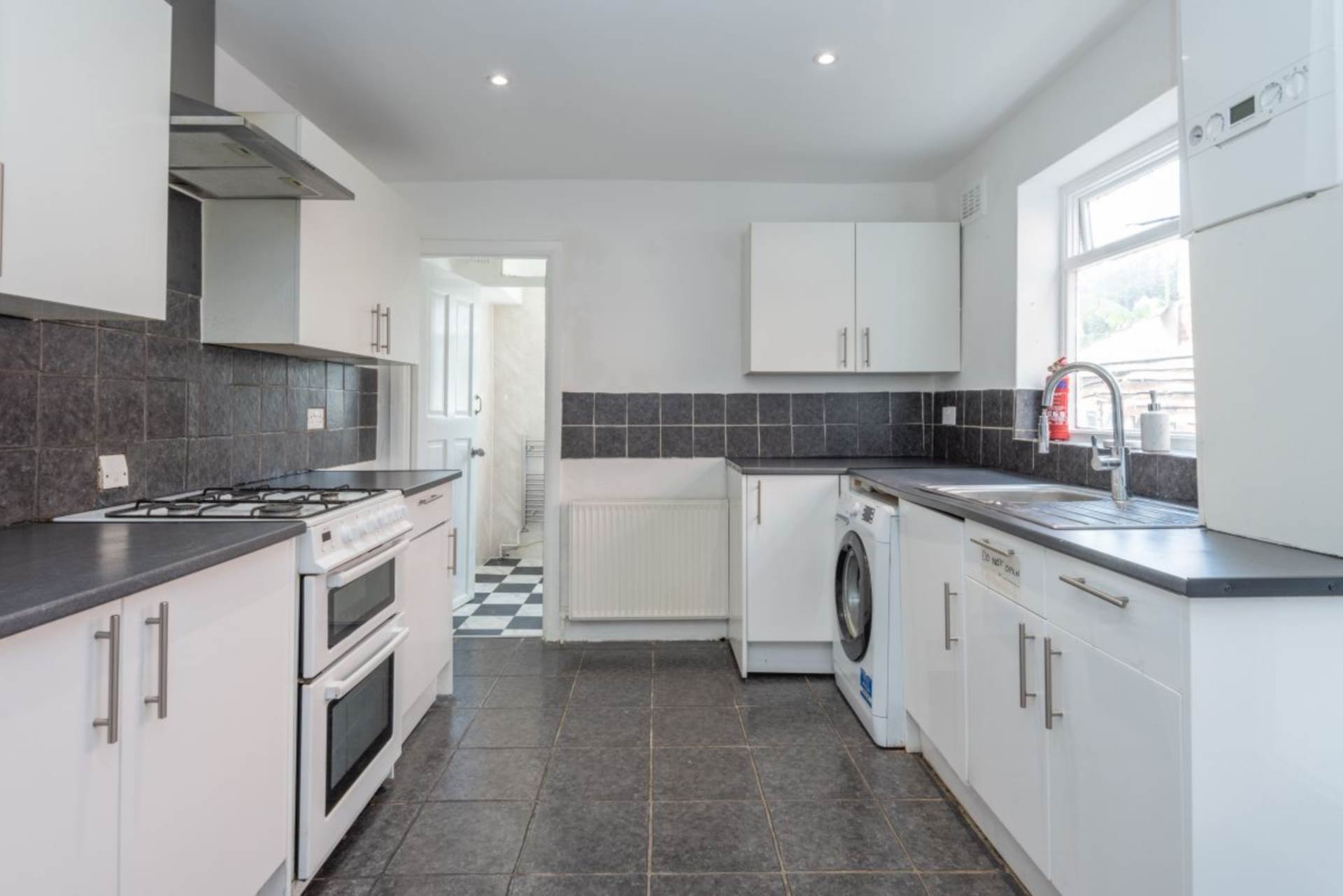 Seventh Avenue, Manor Park, E12 5JH, Image 4