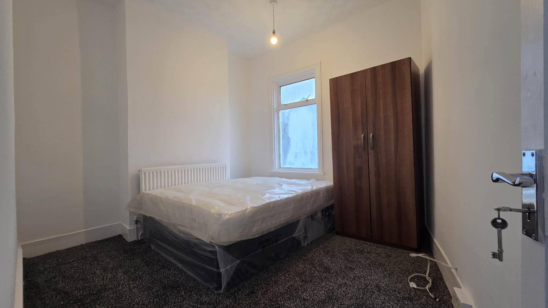 Wolsey Avenue, East Ham, E6 6AJ, Image 4