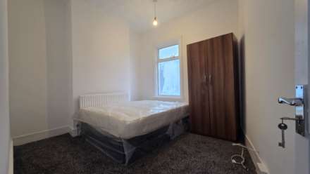 Wolsey Avenue, East Ham, E6 6AJ, Image 4