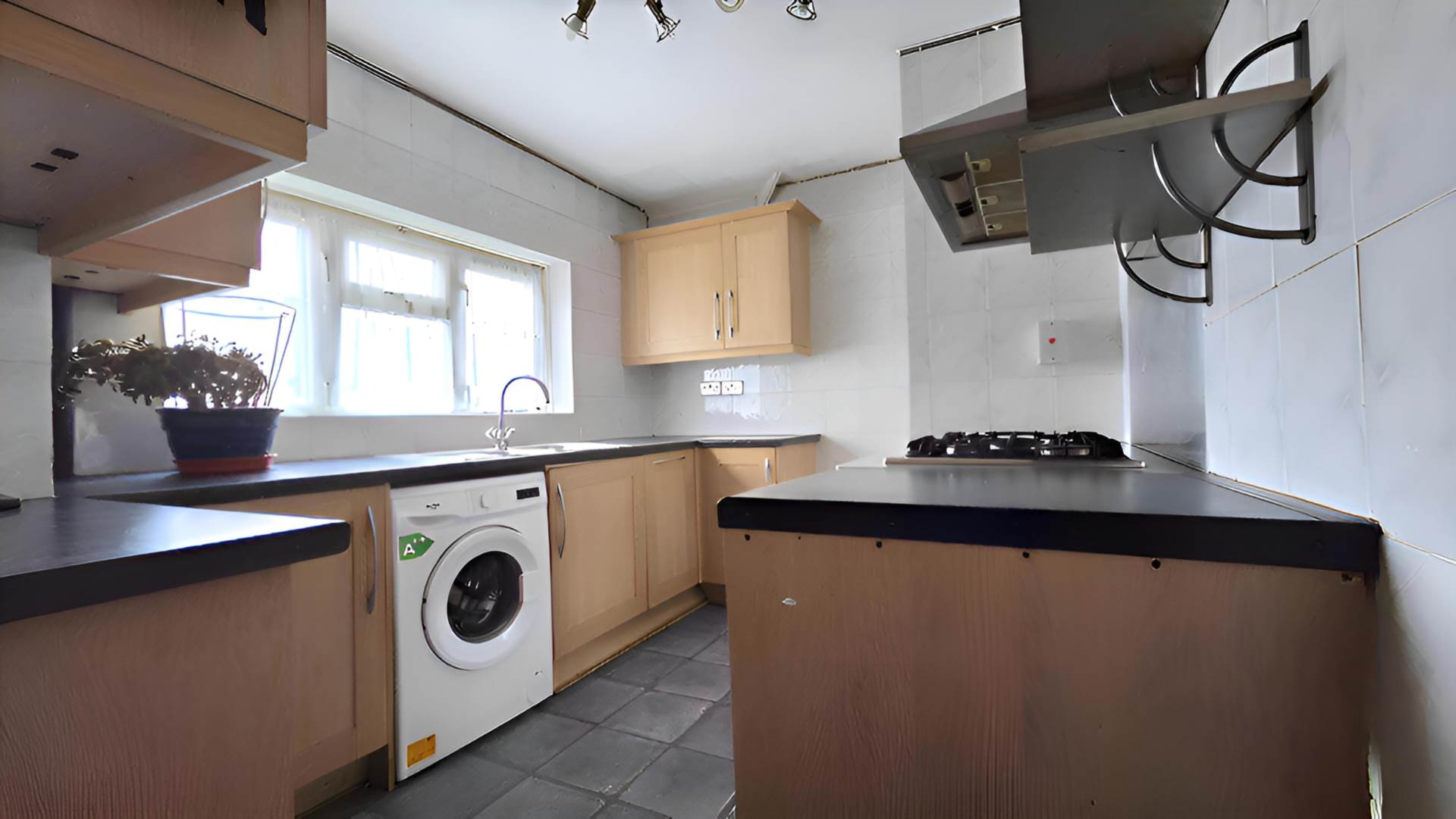Curzon Cres, Creekmouth, IG11 0LA, Image 5