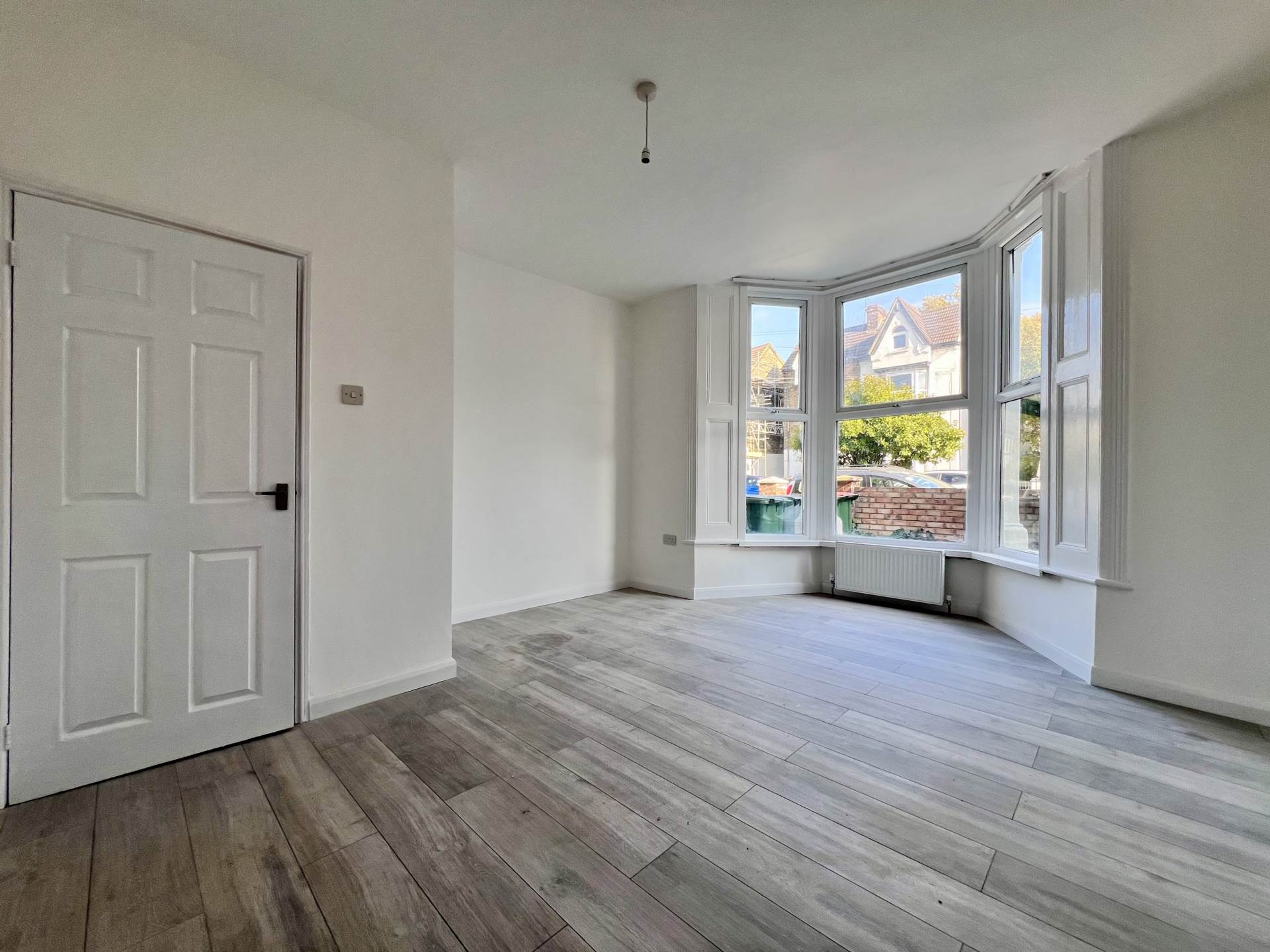 Avenue Road, London, E7 0LA, Image 1