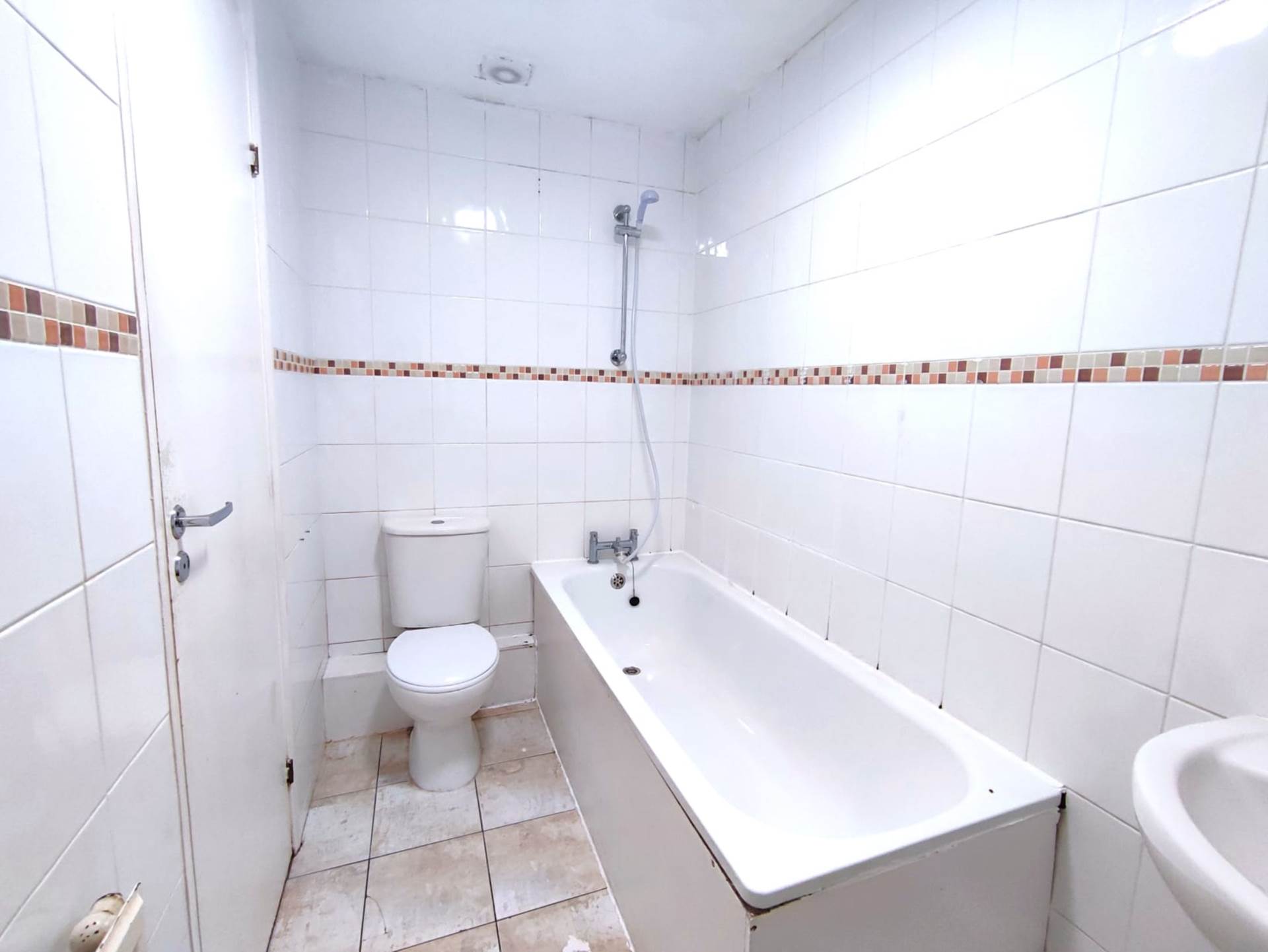 Allhallows Road, Beckton, E6 5SZ, Image 8