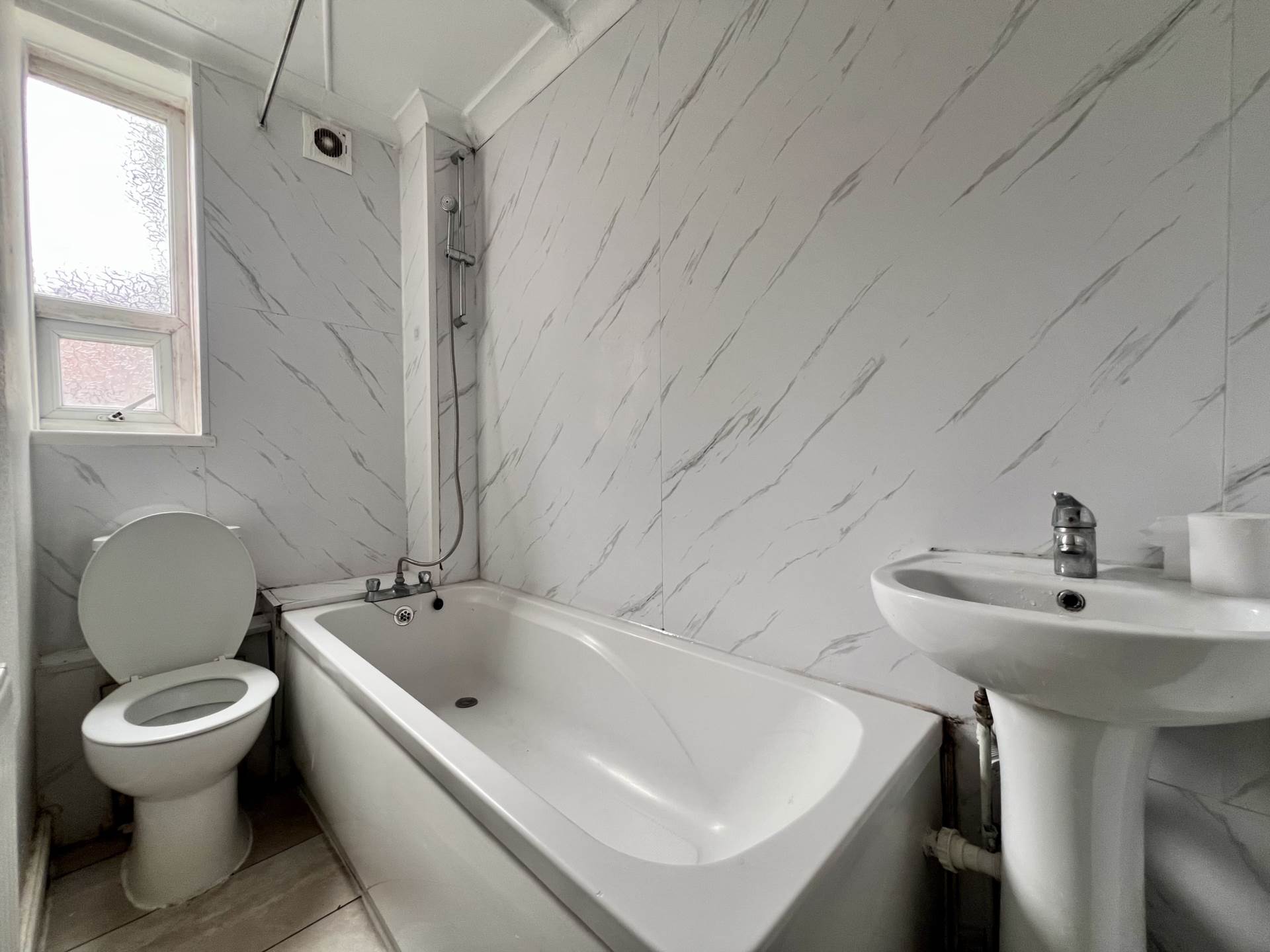 Landseer Avenue, London, E12 6JD, Image 5