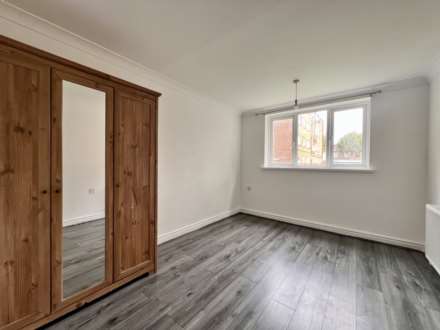 Landseer Avenue, London, E12 6JD