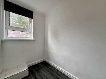 Landseer Avenue, London, E12 6JD, Image 3