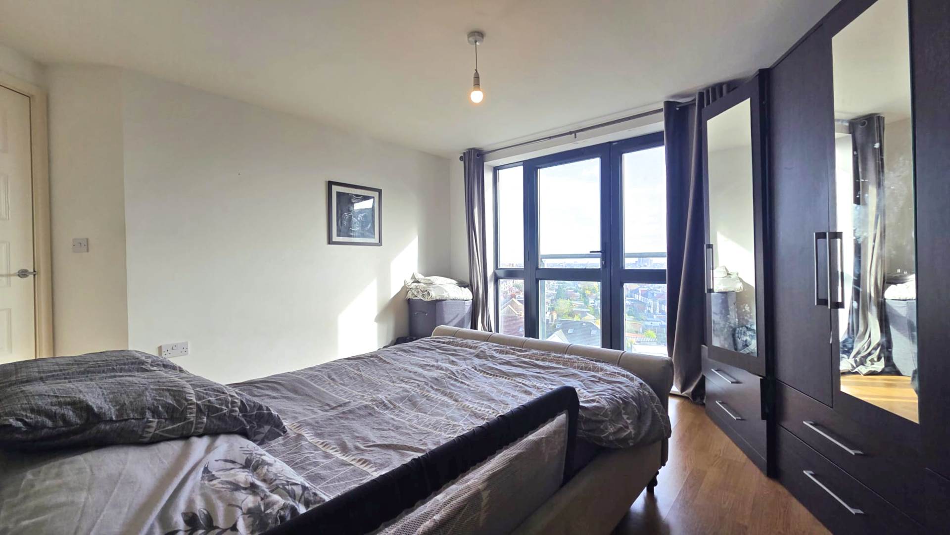 Parham Drive, Gants Hill, IG2, Image 13