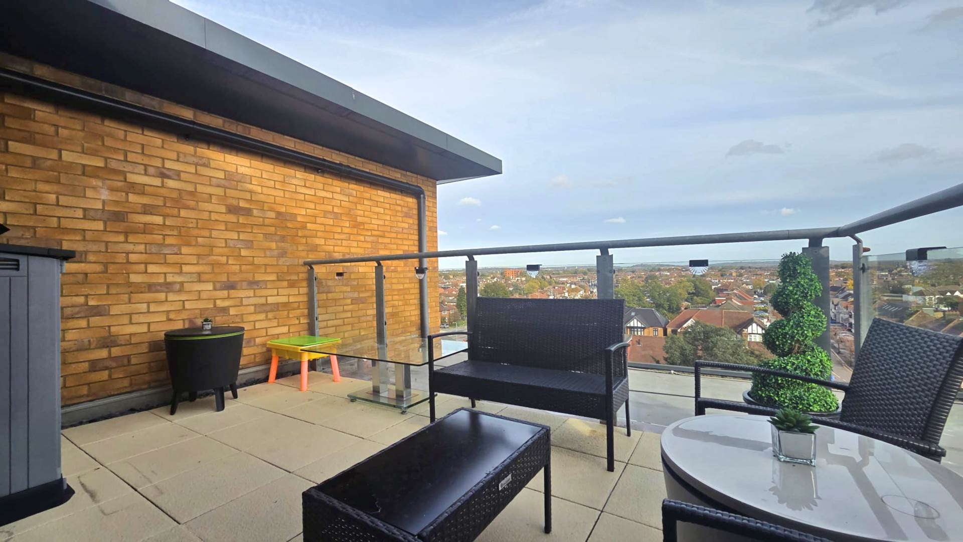 Parham Drive, Gants Hill, IG2, Image 9