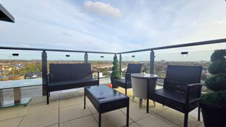 Parham Drive, Gants Hill, IG2, Image 10