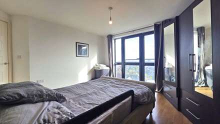 Parham Drive, Gants Hill, IG2, Image 13