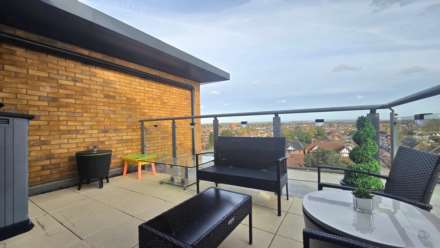 Parham Drive, Gants Hill, IG2, Image 9