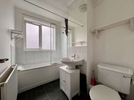 Key Close, London, E1 4HG, Image 9