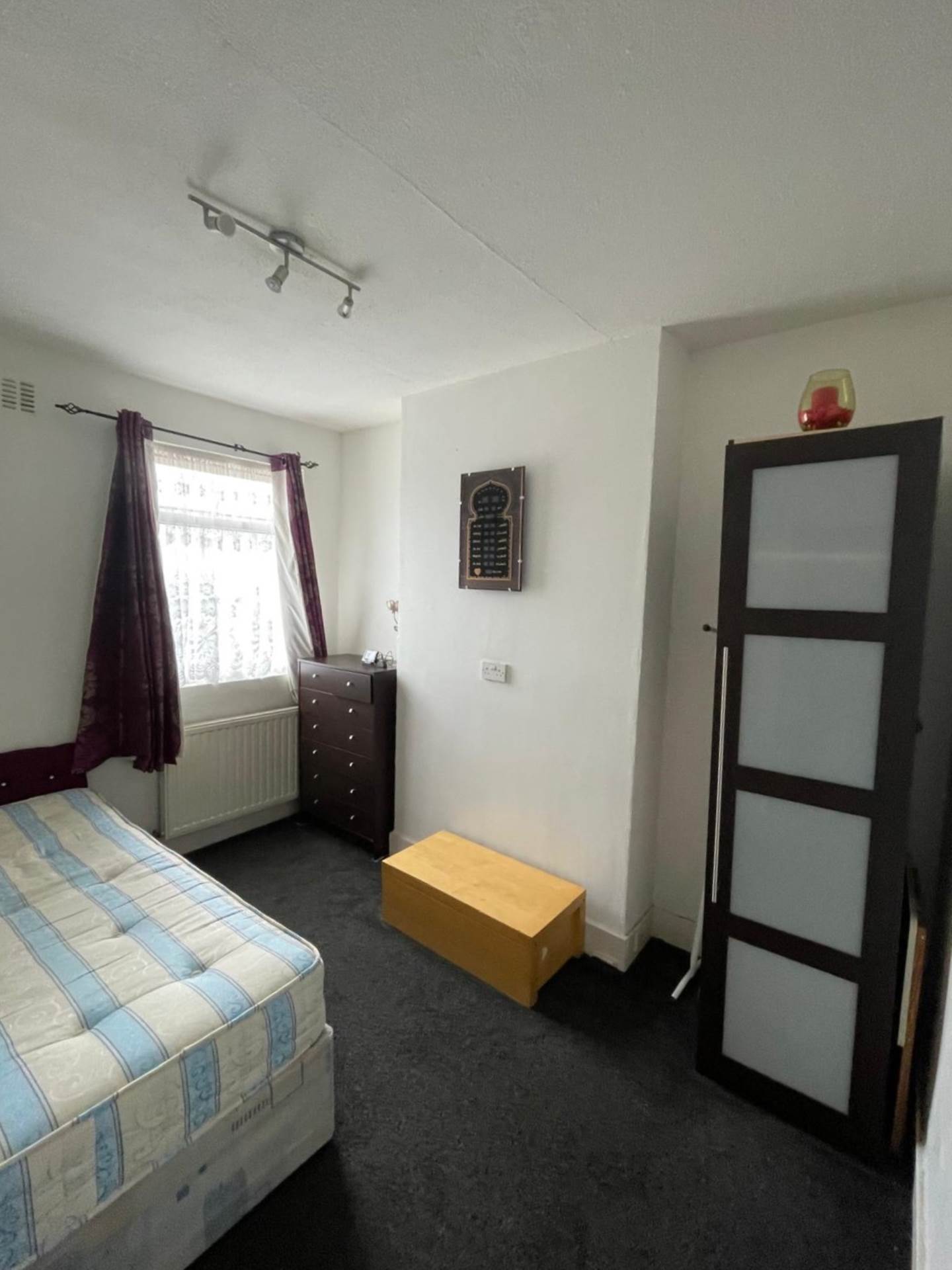 Central Park Road, East Ham, E6, Image 6