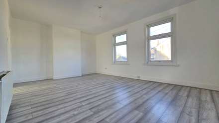 Grangewood Street, East Ham, E6 1HD, Image 1