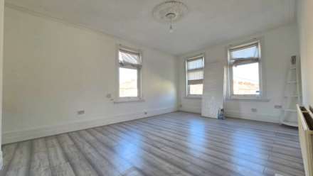 Grangewood Street, East Ham, E6 1HD, Image 2