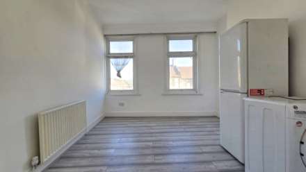 Grangewood Street, East Ham, E6 1HD, Image 5