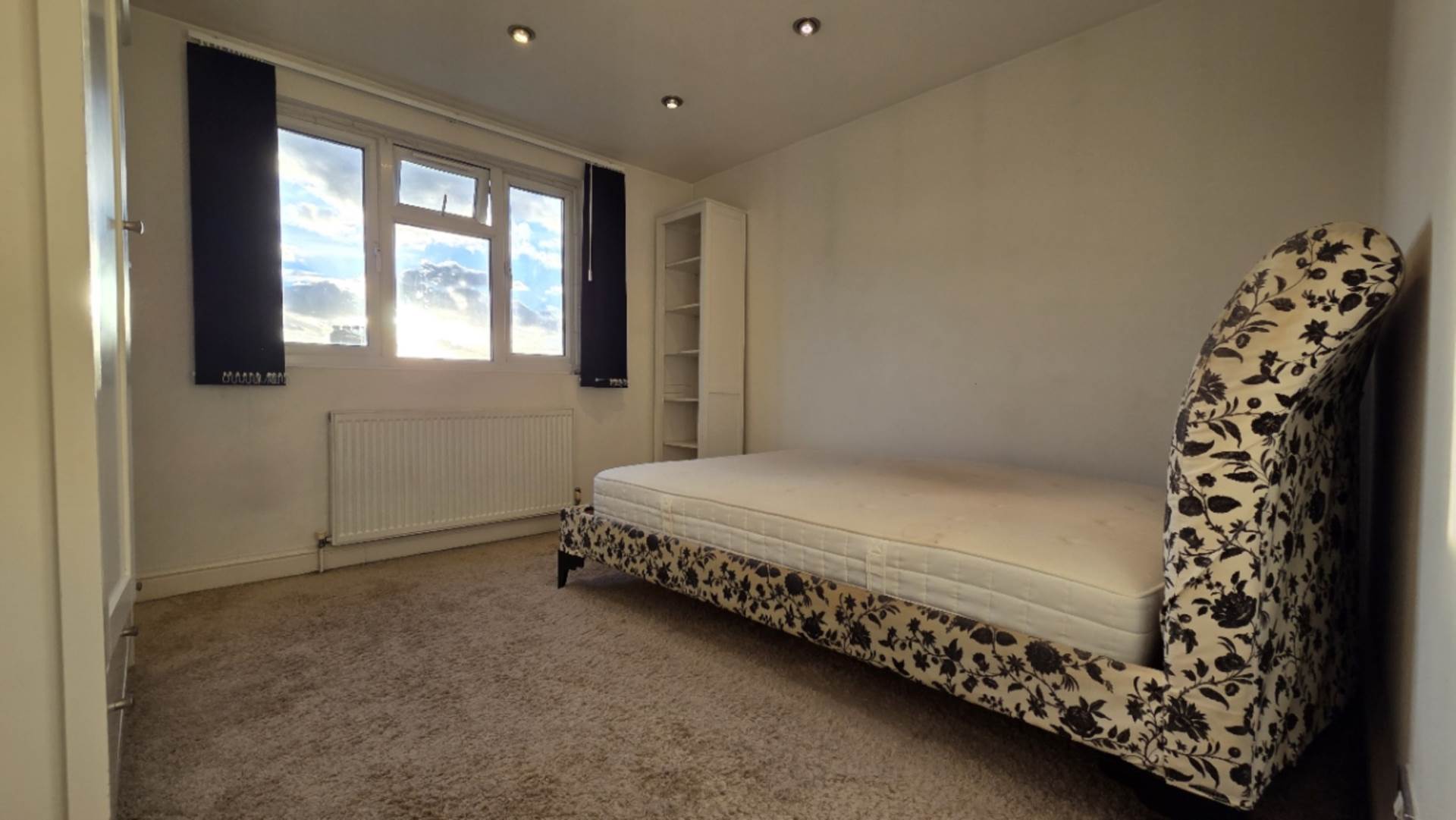 Stradbroke Grove, Ilford, IG5 0DH, Image 12