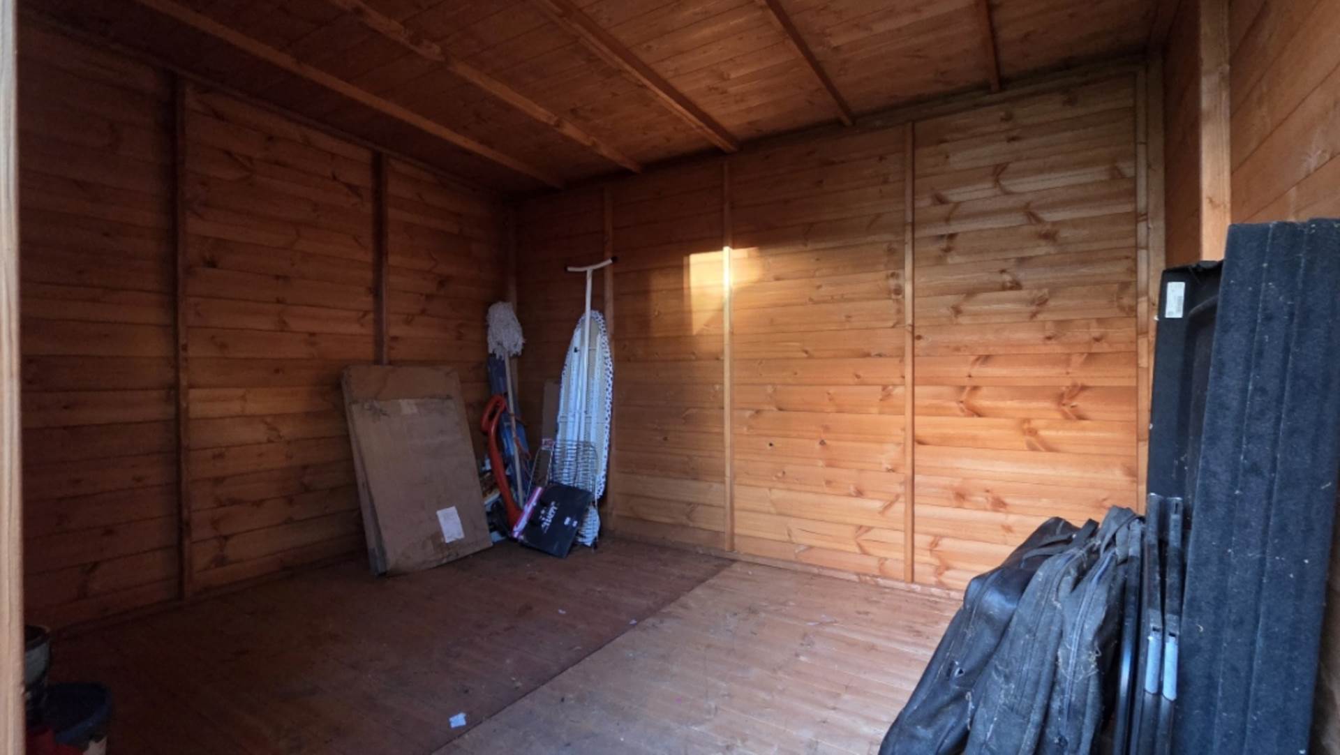 Stradbroke Grove, Ilford, IG5 0DH, Image 16