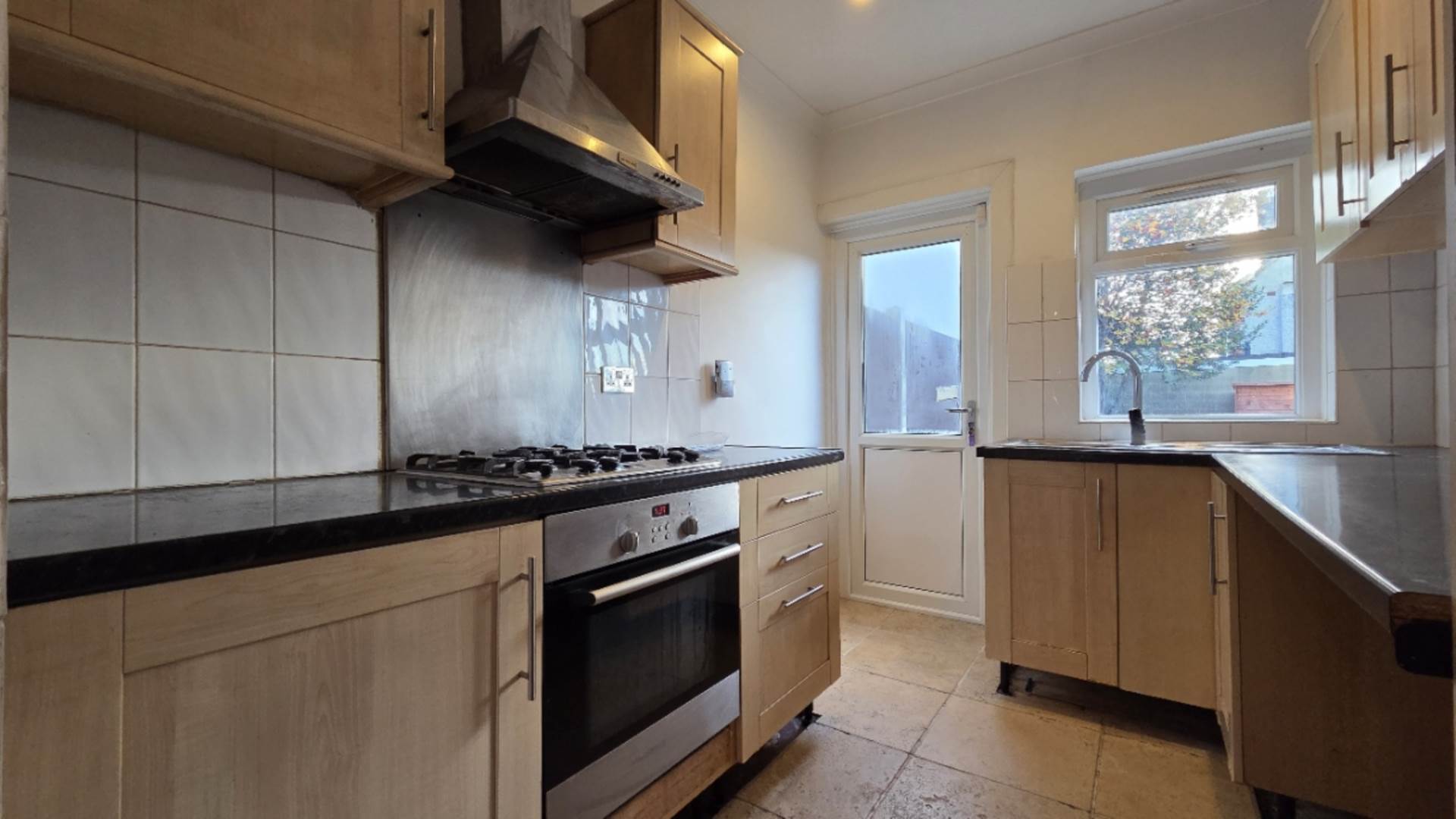 Stradbroke Grove, Ilford, IG5 0DH, Image 6