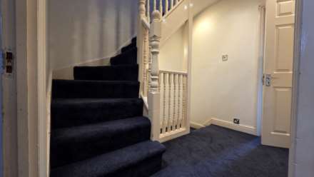 Stradbroke Grove, Ilford, IG5 0DH, Image 11