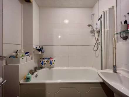 Magpie Close, Forest Gate, E7 9DE, Image 9