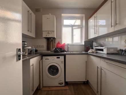 Gladstone Avenue, Manor Park, E12 6NS, Image 5