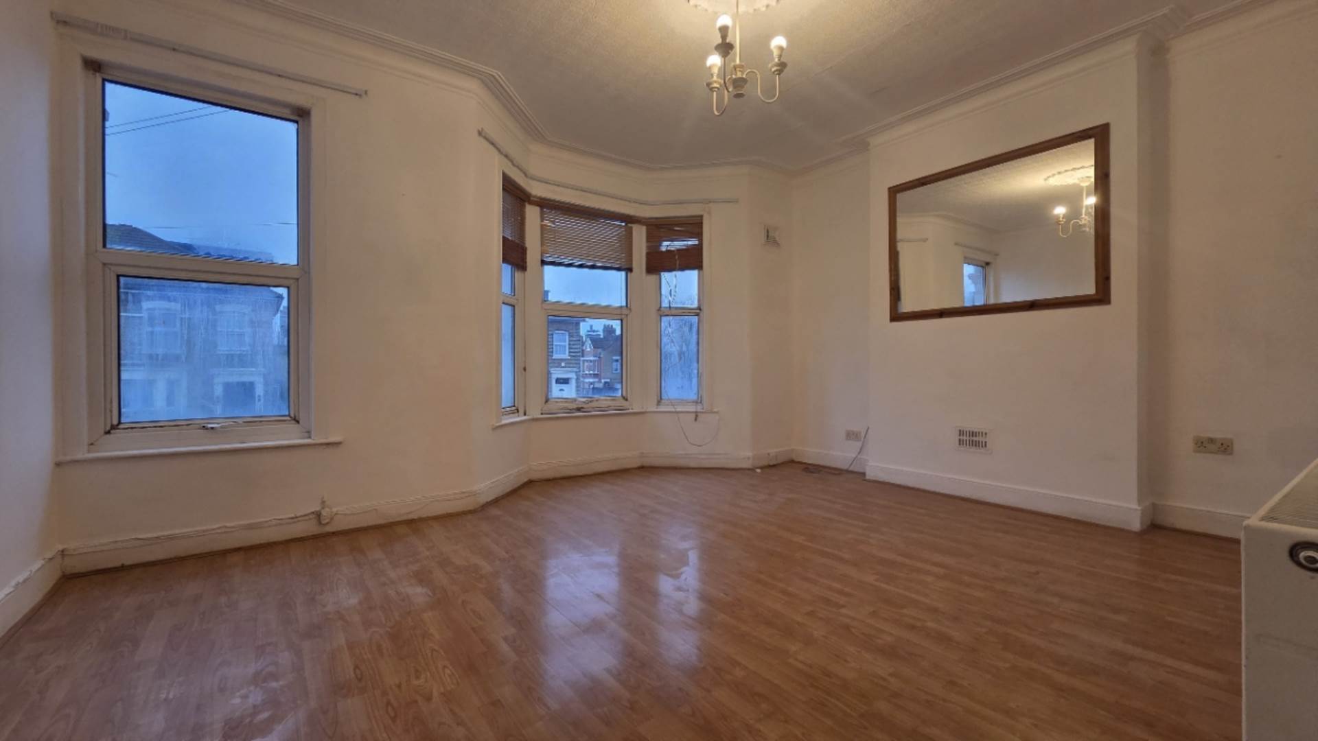 Crescent Road, Plaistow, E13 0LU, Image 2