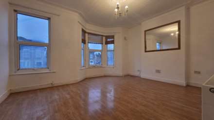 Crescent Road, Plaistow, E13 0LU, Image 2