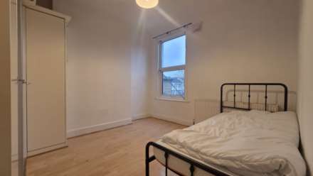 Crescent Road, Plaistow, E13 0LU, Image 5