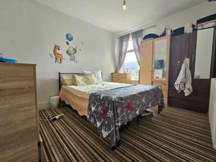 Fourth Avenue, London, E12 6DR, Image 8