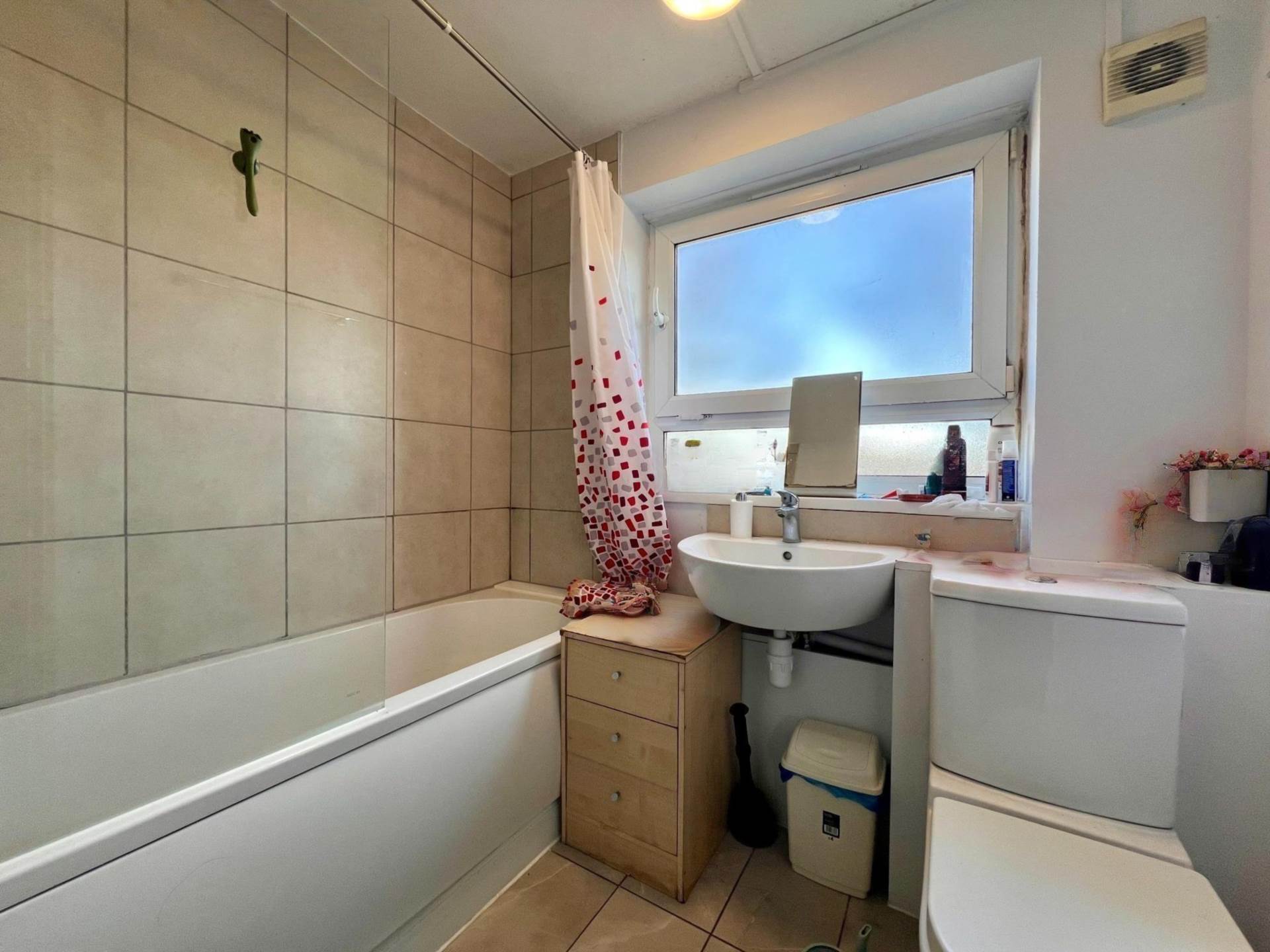 Parr, London, E6, Image 6