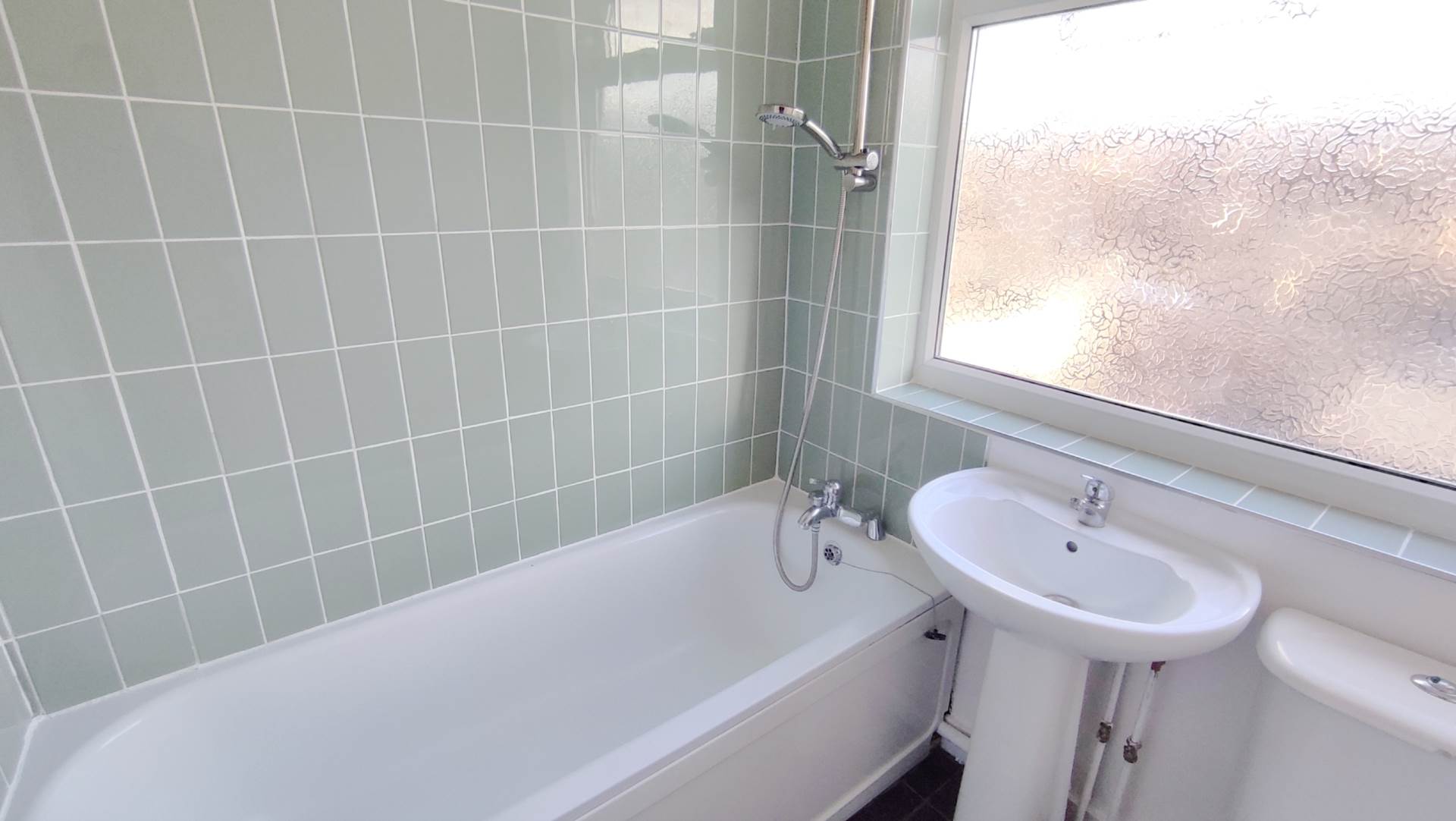 Sheringham Road, London, E12 6HH, Image 12