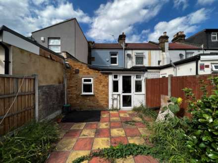 Woodstock Road, London, E7 8EN, Image 9