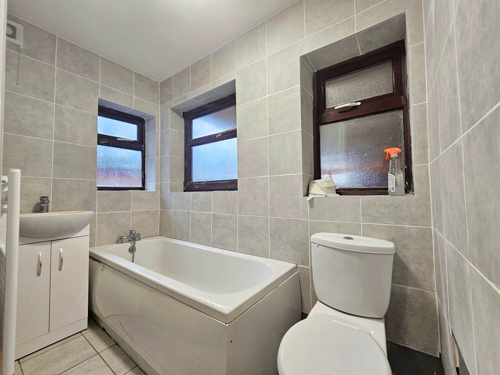 Latimer Avenue, East Ham, E6 2LH, Image 11