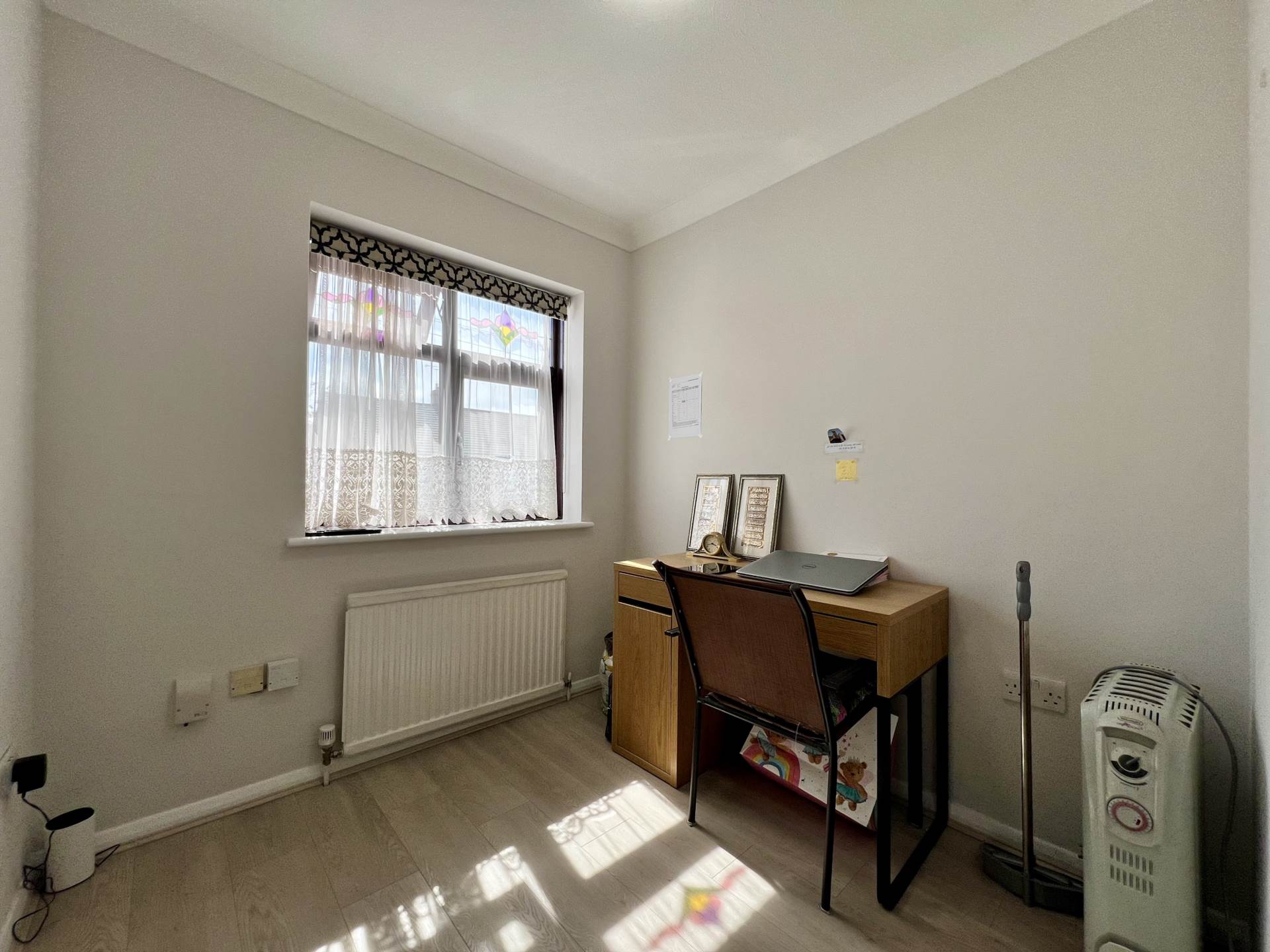Donald Drive, Romford, RM6 5EB, Image 28