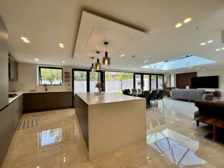 Donald Drive, Romford, RM6 5EB, Image 16