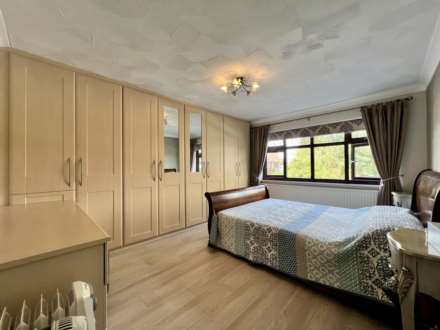 Donald Drive, Romford, RM6 5EB, Image 18