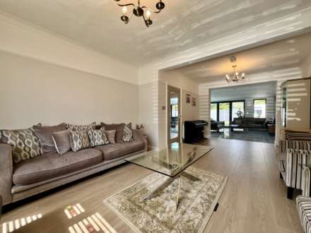 Donald Drive, Romford, RM6 5EB, Image 7