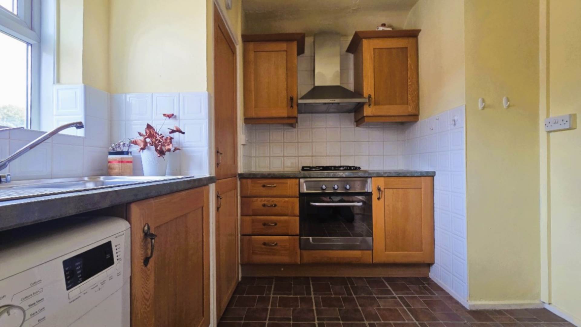 Bastable Avenue, Barking, IG11 0LA, Image 10