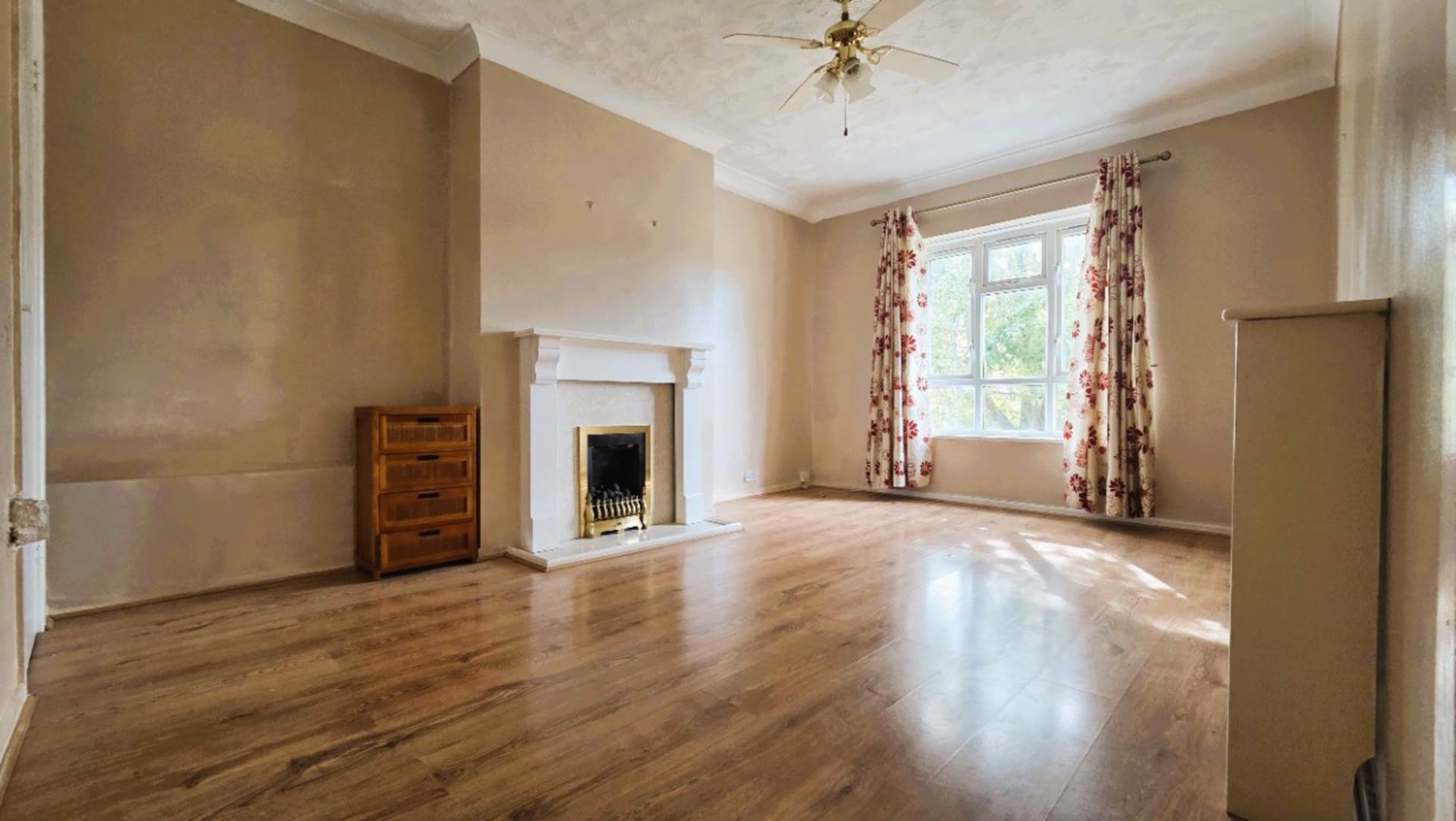 Bastable Avenue, Barking, IG11 0LA, Image 4