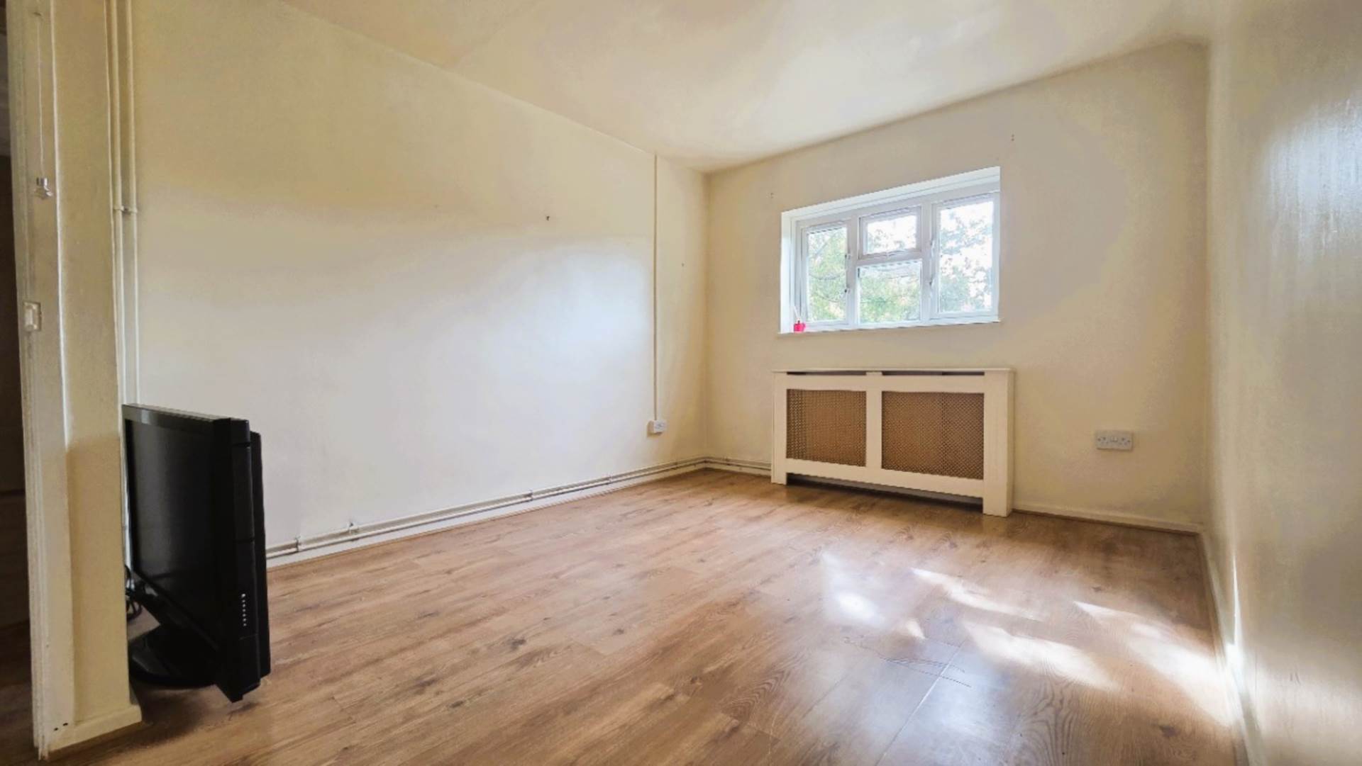 Bastable Avenue, Barking, IG11 0LA, Image 7