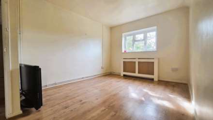 Bastable Avenue, Barking, IG11 0LA, Image 7