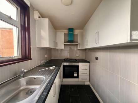 Harold Road, London, E13, Image 3