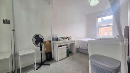 Romford Road, Forest Gate, E7 8AB, Image 4