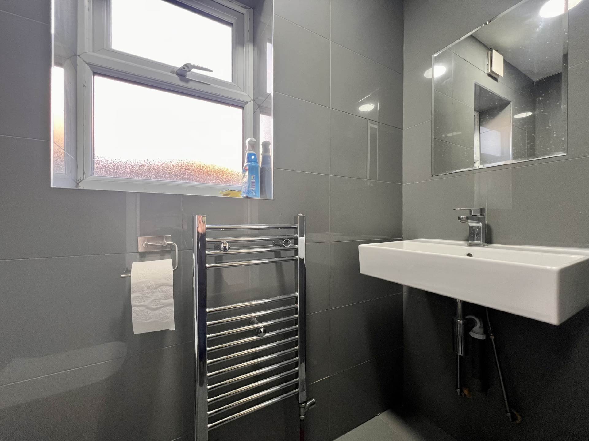 Beverley Road, London, E6 3LH, Image 11