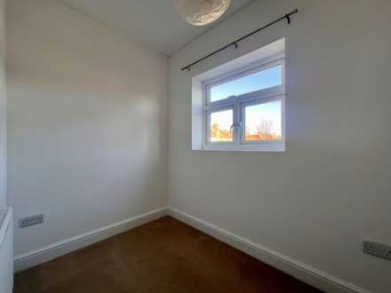 Beverley Road, London, E6 3LH, Image 10